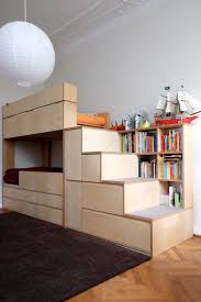 Ein hochbett mit treppe und einem funktionellen bereich unterhalb der liegefläche ist besonders praktisch in kleinen räumen mit wenig platz. Kinderzimmermobel Etagenbett Stockbett Mit Treppe Und Stauraum Sperrholz Multiplex Birke Filz Children Etagenbett Mit Treppe Kinder Zimmer Stockbett