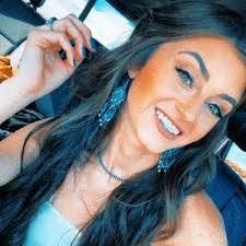 Meg Erickson's Instagram, Twitter & Facebook