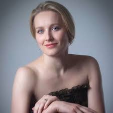 Anna Werle's Instagram, Twitter & Facebook