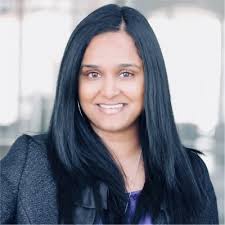 I vividly remember telling my family, when I started my first legal  secretarial role ten years ago, that I would NEVER become a lawyer. Long  nights in the office? Terrible work-life balance?