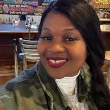 Lynell Powell's Instagram, Twitter & Facebook