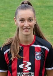 Chloe Gilroy's Instagram, Twitter & Facebook