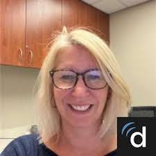 Fatima Mays's Instagram, Twitter & Facebook