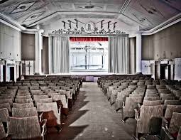 Das schwimmbad im haus der offiziere in wünsdorf. Ehemaliges Theater Im Haus Der Offiziere Wunsdorf Foto Bild Architektur Lost Places Lost Place Bilder Auf Fotocommunity