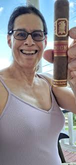 My first Alec Bradley Black Market. It won't be my last🍺💨