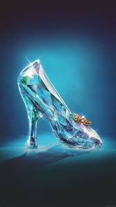 Cenerentola 2015 streaming altadefinizione il padre della giovane ella, un mercante rimasto vedovo, sposa in seconde nozze lady tremaine (cate blanchett) e la porta a vivere in casa insieme alle sue. Cenerentola 2015 Altadefinizione Cenerentola 2015 Hd Streaming Altadefinizione Il Nuovo Film Disney Cenerentola Racconta Le Vicende Di Una Giovane Ragazza Lily James Figlia Di Un Mercante Anggi S Band Pick Up