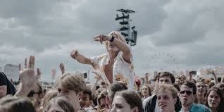 It is held within a large enclosure of fields and woodland—between a dual carriageway called kempische steenweg—in the village of kiewit, approximately 7 km north of hasselt. Mis Geen Seconde Van Pukkelpop 2019 Volg Live Mee Via De App Studio Brussel