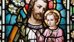 Aix en provence is a little college town in southern france, but you don't have to be a student to enjoy your time there. 29kogtlku6dwim