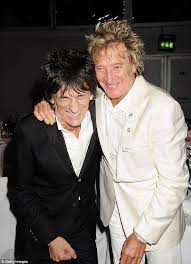 Rod Stewart To Be Named Godfather To One Of Pal Ronnie Wood S Twins Rod Stewart Rachel Hunter Ronnie Wood