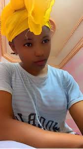 Bro was looking for an easy scam. Pinged vulcano from his inventory but  wouldn't drop it even when I moved away to drop my stuff. I video clipped  in and will post