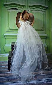 Western Wedding Veil Ivory White Hat Cowgirl Cowboy Boots Bride Cake Topper Bachelorette Cowgirl Hat Western Wedding Cowgirl Hat With Veil Bridal Shower Dress Wedding Parties Pictures Bride