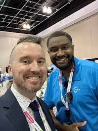 Shauna Mathis's Instagram, Twitter & Facebook