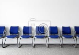Maybe you would like to learn more about one of these? Chaises Bleues Dans La Salle Dattente Vide Ordinaire Papier Peint Papiers Peints Salon D Attente Hall Auditorium Myloview Fr