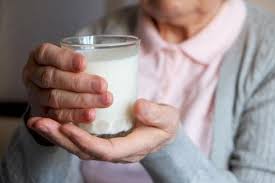 For more information and source, see on this link : Apa Bedanya Susu Full Cream Dan Susu Skim Frisian Flag Indonesia