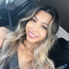 Jenna Mackey's Instagram, Twitter & Facebook