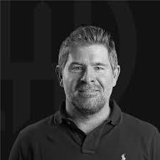 Amit Dongerdive's Instagram, Twitter & Facebook