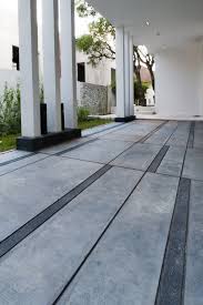 Concrete Floor Material On Terrace By Twenty Nine Design Patio De Concreto Suelos De Exterior Piso Para Patio