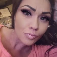 Jill Vasseur's Instagram, Twitter & Facebook