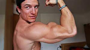 Nichts steht bei männern so im. Bizeps Und Trizeps Zu Hause Ohne Gerate Schnell Aufbauen Tipps Youtube