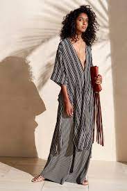 Explore the new season dresses collection or shop bestsellers. Halston Heritage Spring 2018 Ready To Wear Collection Vogue