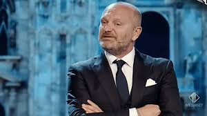 La pupa e il secchione. La Pupa E Il Secchione Andrea Pucci Conduttore Collega Sara Alla Prova Lanostratv