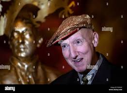 Stephen jones hats immagini e fotografie stock ad alta risoluzione