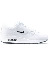 Baskets nike air jordan homme taille 42. Basket Blanche Homme Nike62 Off Adidas Nmd Red Color
