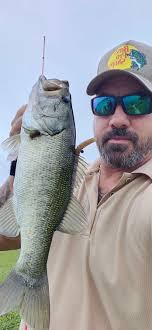 Fishing with wacky Texas rig at Gulf Shores, AL
