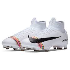 Working with quality materials and many years of experience of producing underwear, the cr7 collections delivers a perfect and unique fit. Ronaldo Schuhe Weiss Afd34e