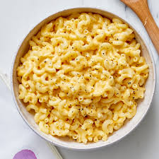Spray a large casserole dish with cooking spray and spread 1 to 2 cups (150 to 300 g) of the meat sauce across the bottom. 15 Mac Cheese Side Dishes What Goes With Mac Cheese Kitchn