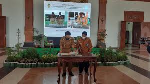 Pantai caruban buka disporapar jateng menyelenggarakan program jogoplesiran pantai ini mudah sekali dijangkau oleh siapapun dengan kendaraan apapun selain itu juga terdapat petunjuk ter heide from tse2.mm.bing.net pantai caruban /pantai gedong di dukuh caruban, desa gedungmulyo kecamatan lasem kabupaten rembang. Uns Bakal Buka Program Jenjang S1 Hingga S3 Di Kampus Caruban Madiun