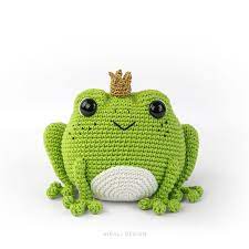 Holiday crafts, kids crafts, crochet, knitting, dolls, rubber stamps and much more! Prince Perry The Amigurumi Frog Pdf Crochet Pattern By Airali Design