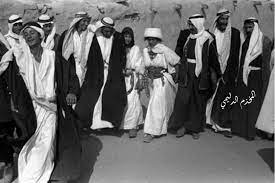 صور من شمال العراق ومن تراث الطائفة الايزيدية سنة 1950 من تصوير ويلفريد سيزكر خلال زيارته لشمال العراق وجبل سنجار iraq region j old stamps photo old photos
