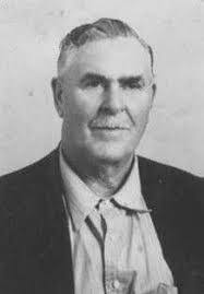 Ellen Royce's Instagram, Twitter & Facebook