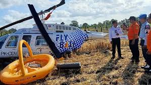 Gratis untuk komersial tidak perlu kredit bebas hak cipta. 3 Bule Korban Luka Helikopter Jatuh Di Lombok Dibawa Ke Rs Praya
