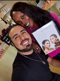 ⚪️Marilyn is our blonde shade and one of our bestseller! ⚪️Suggested for:  Platinum, golden, and strawberry blonde hair. ◽️This true, fleshy taupe  with a hint of gold will not turn red or