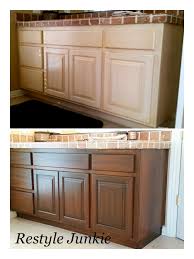 I was first introduced to general finishes brand of wood stains from my sister. Choosing The Right Dark Gel Stain Java Gel Stain Vs Walnut Restyle Junkie
