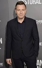 Mcgregor was a host, along with robert pattinson and lily collins. How Old Is Ewan Mcgregor And Who Is His Ex Wife