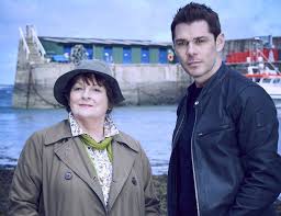 Brenda Blethyn S Vera More Than A Scruffy Mac And Hat Bbc News