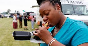Thousands turn out for Kenosha's 2nd annual Taco Fest
