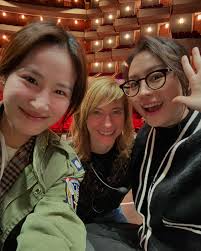 🥳Happy opening day! This is how I spent World Opera Day. 😅❤️‍🔥🩸  Yesterday was special as I made my theatre, role, and blood debut😛!  Experiencing the fake blood