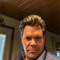 100+ "Jonathan Simms" profiles