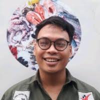 300+ perfiles de «Petrus»