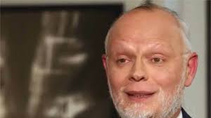 C'est une histoire de poils » : Édouard Philippe s'explique sur sa maladie,  l'alopécie