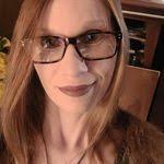 Danielle Standish's Instagram, Twitter & Facebook