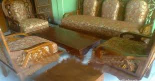 Kursi hongkong untuk ruang tamu yang akan anda lihat, seluruhnya di diproduksi oleh pengrajin furniture asli jepara jawa tengah. Kursi Ruang Tamu Ukiran Hongkong Balon Allia Furniture