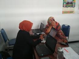 Jodoh online janda kaya no hp. User Image Muhammad Mufid 10 Mei 2021 11 27 28 Bagamana Cara Pengajuan Akta Kelahiran Bayi 0 Bulan Dan Apa Saja Persyaratannya User Image Fadiyah 09 Mei 2021 11 28 18 Pengajuan Bantuan Untuk Usaha Umkm Dagang Sembako User Image