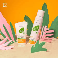 As Macht Unseren Sonnenschutz So Besonders Mit Einem Hohen Aloe Vera Gel Anteil Pflegt Kuhlt Und Spendet Er Dir Optima Apres Soleil Creme Solaire Hydratation