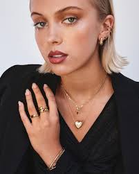 DANIEL BRACKEN. IN OUR HEARTS FOREVER. It is with profound sadness that we  announce the passing of our beloved CEO and Managing Director, Daniel  Bracken. Daniel was not just a leader; he