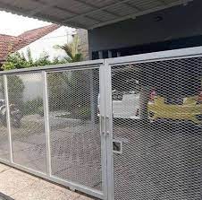 Pagar rumah minimalis murah grc motif palet kayu pagar besi dengan motif jaring ini akan lebih elegan jika dipilih yang ukurannya tinggi. Pagar Industrial Plat Motif Expanda Turun Harga Konstruksi Dan Taman 783025089